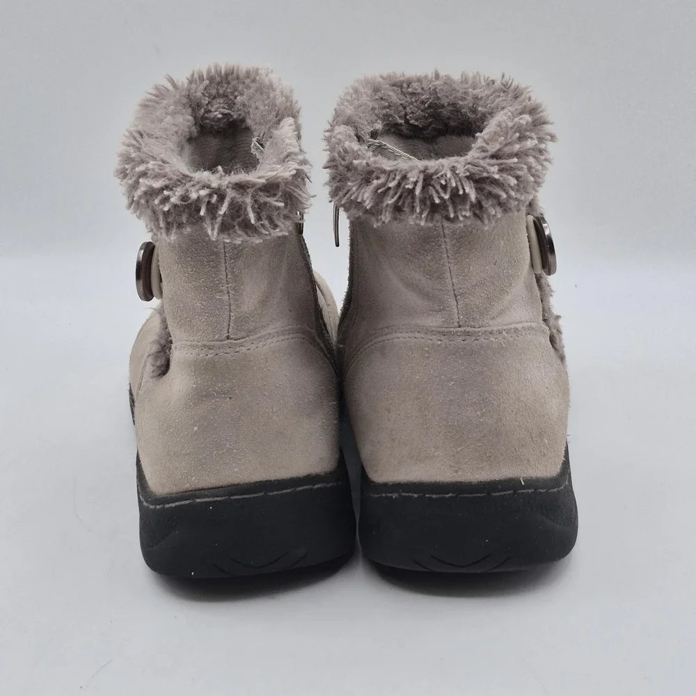 Khombu Snow Boots Womens Size 6 Beige Suede Faux Fur Ankle Zip Winter‎ Warm